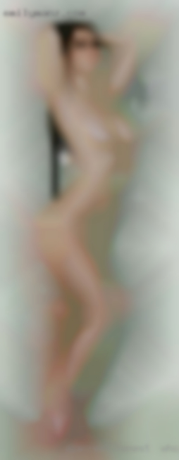 Discreet, honest  who want to fuck and  genuine.