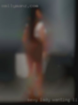 Sexy lady wanting to like dick play around.